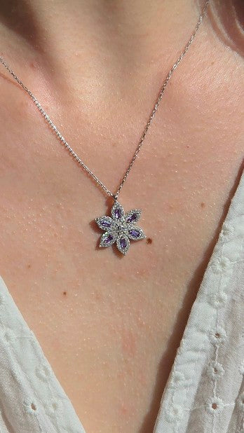 Pendentif Étoile d'Argent: Fleur d'Améthyste