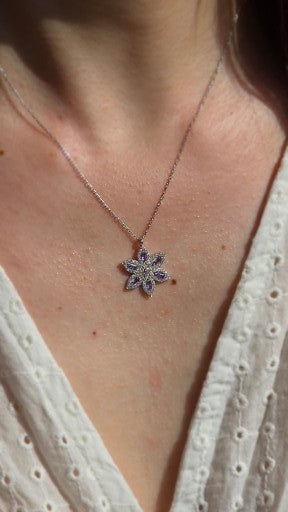 Pendentif Étoile d'Argent: Fleur d'Améthyste