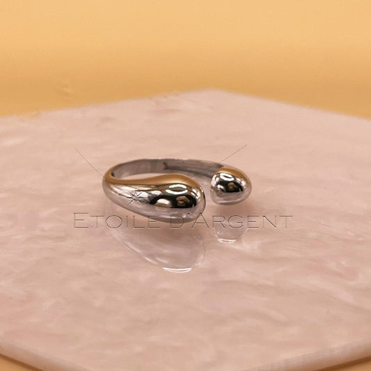Bague Ouverte en Argent au Design Moderne