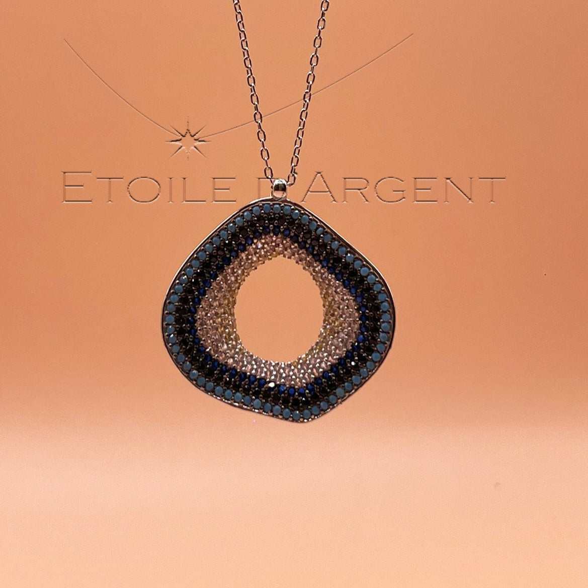 Pendentif Étoile d'Argent: Mosaïque de Nuit