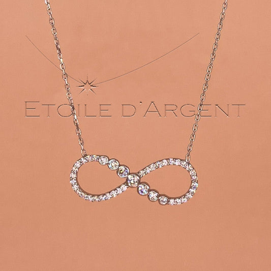 Pendentif Étoile d'Argent: Symbole de l'Infini