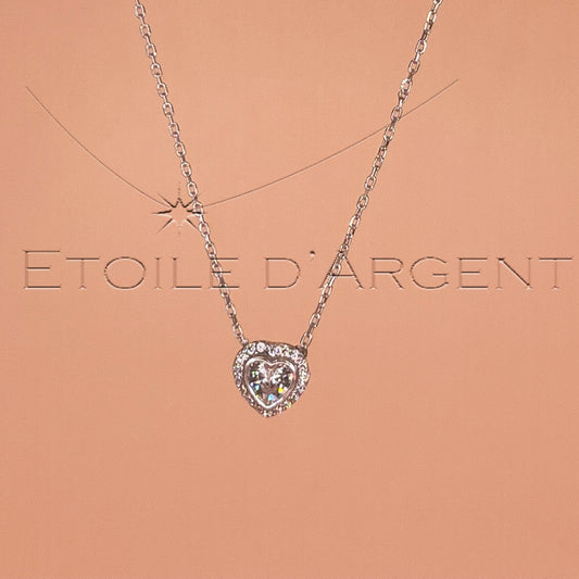 Pendentif Étoile d'Argent: Cœur Étincelant