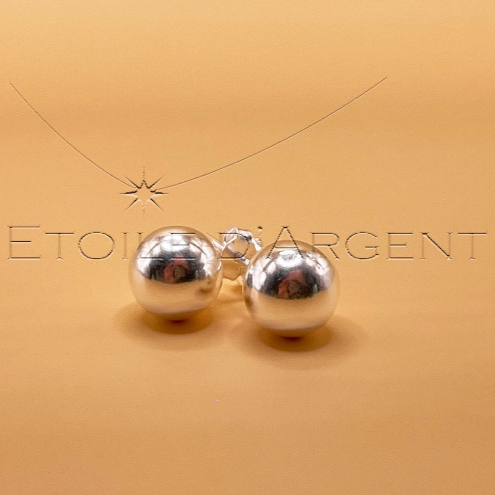 Puces d'Oreilles en Argent 925, Design Boule: Simplicité Lumineuse