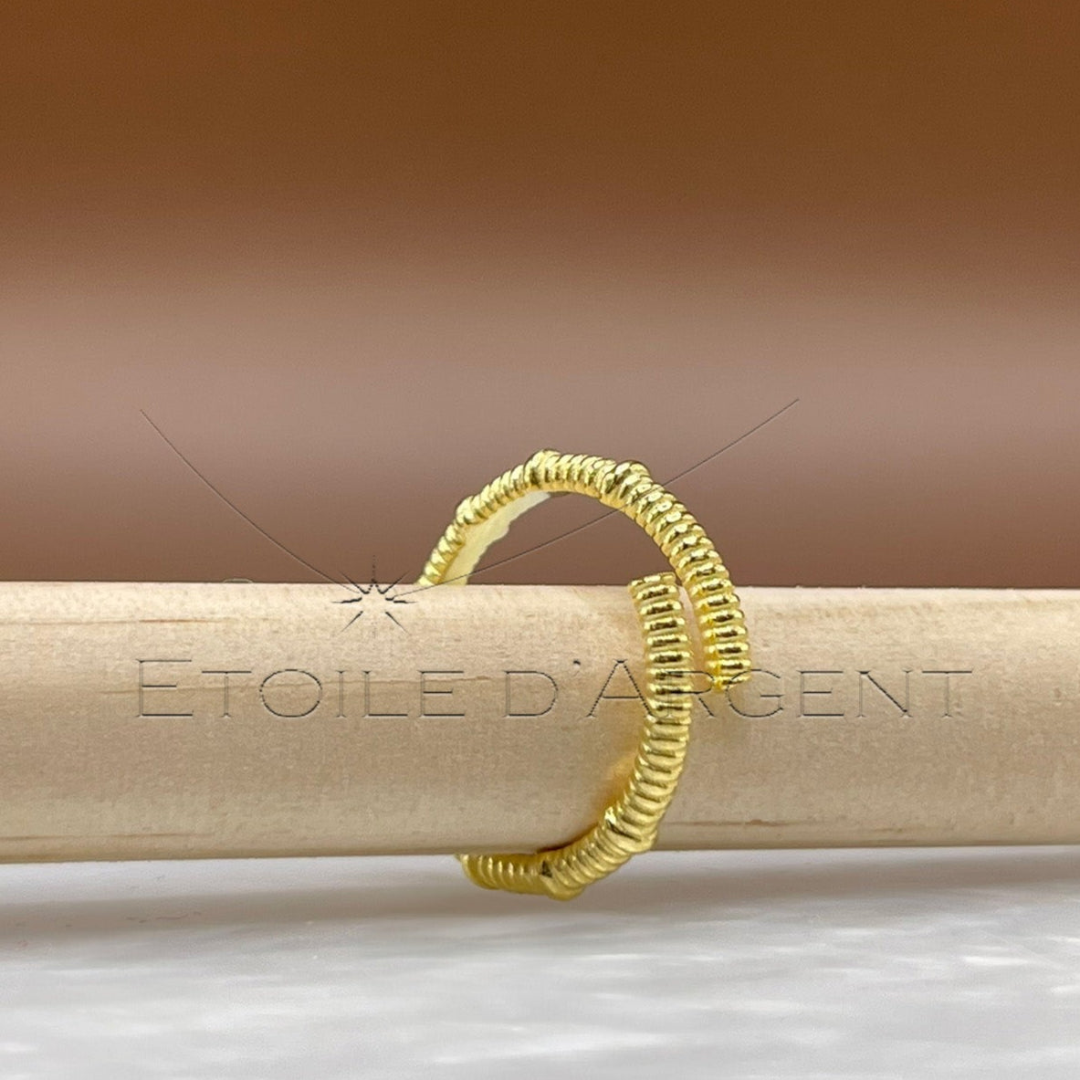 Bague Spirale Dorée – Éclat et Élégance par Étoile d'Argent