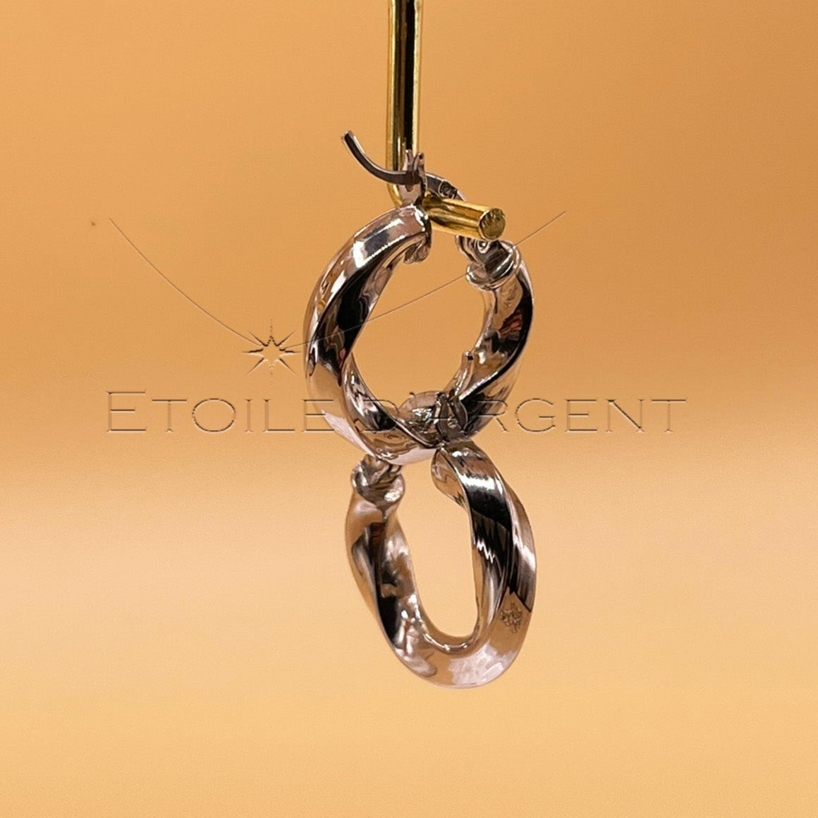 Créoles Torsadées en Argent 925: Un Design Intemporel