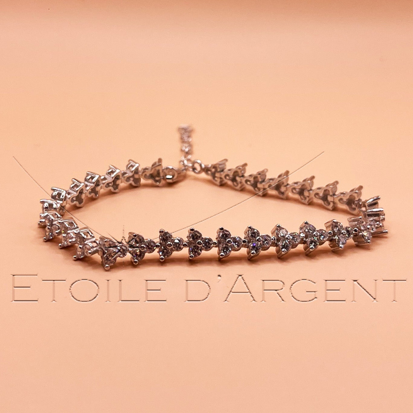 Bracelet Étoile d'Argent: Constellation de Cristaux