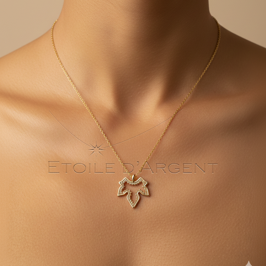 Collier Étoile d'Argent: Feuille d'Érable Scintillante