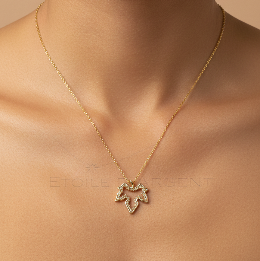 Collier Étoile d'Argent: Feuille d'Érable Scintillante