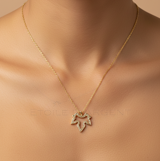 Collier Étoile d'Argent: Feuille d'Érable Scintillante