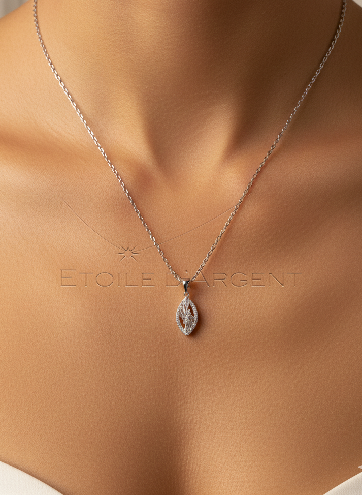 Collier Étoile d'Argent: Pierre Lumineuse