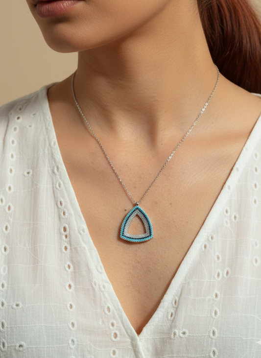 Collier Étoile d'Argent: Pièce Unique en Mosaïque