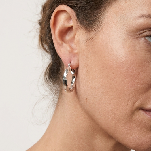 Créoles Torsadées en Argent 925: Un Design Intemporel