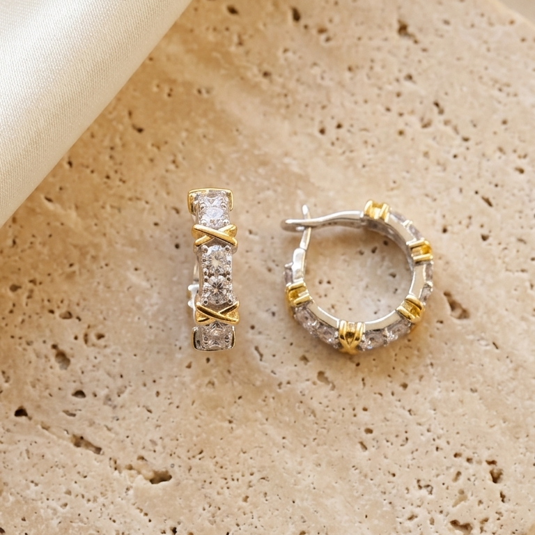 Créoles Étoile d'Argent: Le Charme des Deux Tons et des